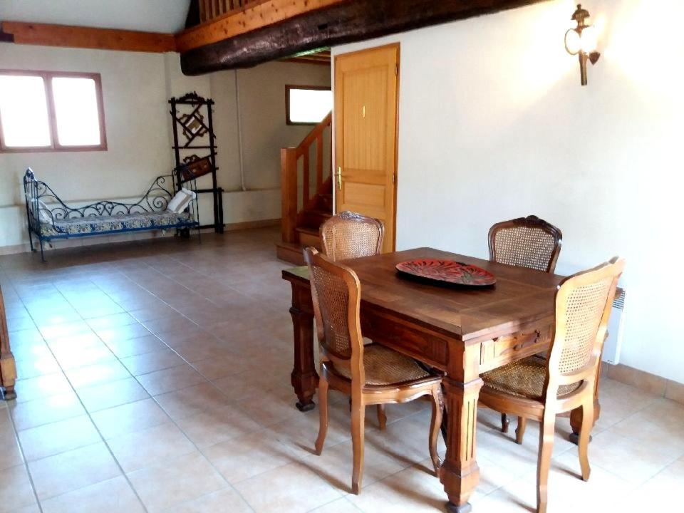 Le Domaine Du Cellier Bed and Breakfast Sézanne Εξωτερικό φωτογραφία